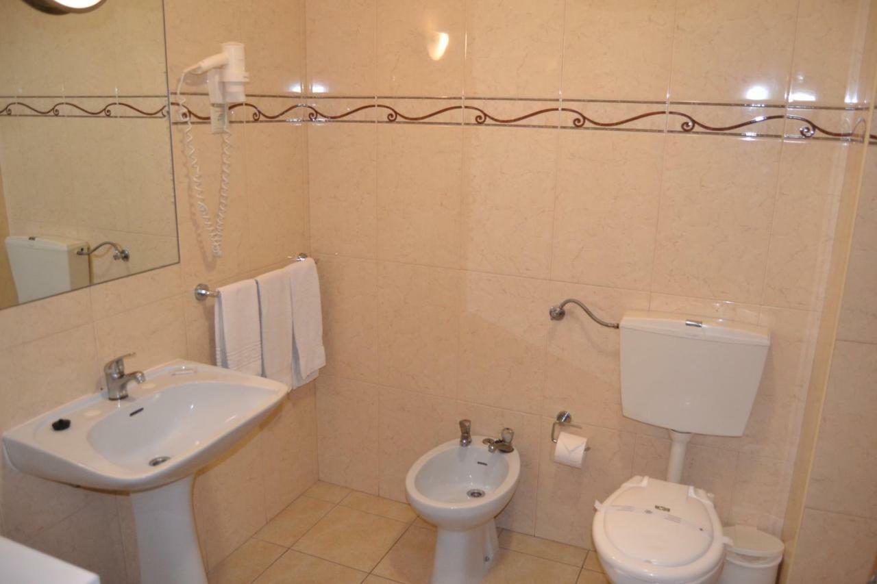 Apartamentos Cabrita Ольюш-ди-Агуа  Экстерьер фото