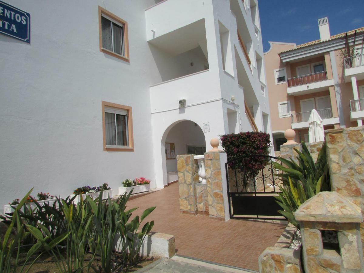Apartamentos Cabrita Ольюш-ди-Агуа  Экстерьер фото